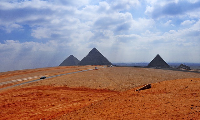 pyramid of giza