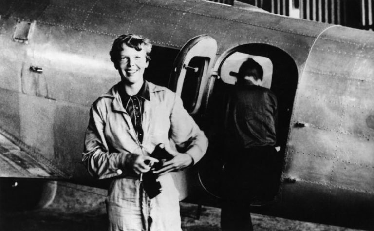 The odd disappearance of Amelia Earhart | Earhart's Search Mission