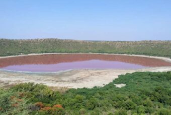 56,000-Year-Old Indian Lunar Lake Mysteriously Went From Green To Reddish-Pink Overnight